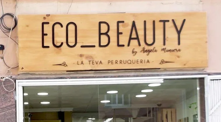 Cartel de madera para peluquería y centro estética.
