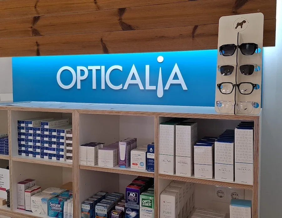Integrar Expositores de Madera en el diseño de tu Tienda