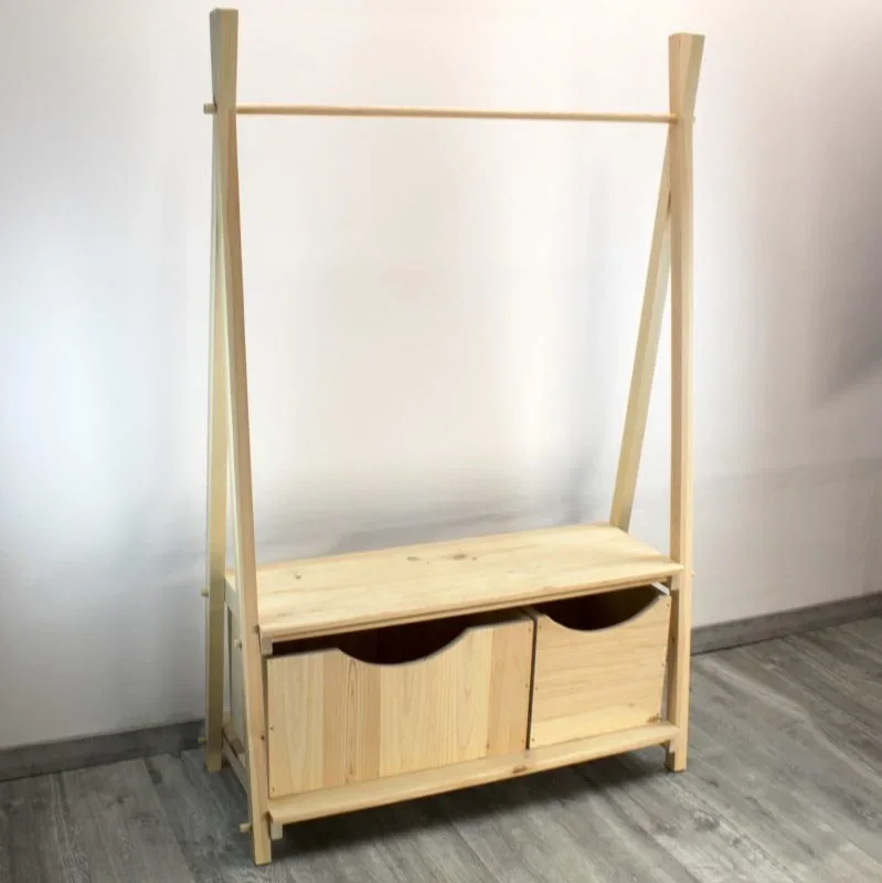 Perchero de pie en madera