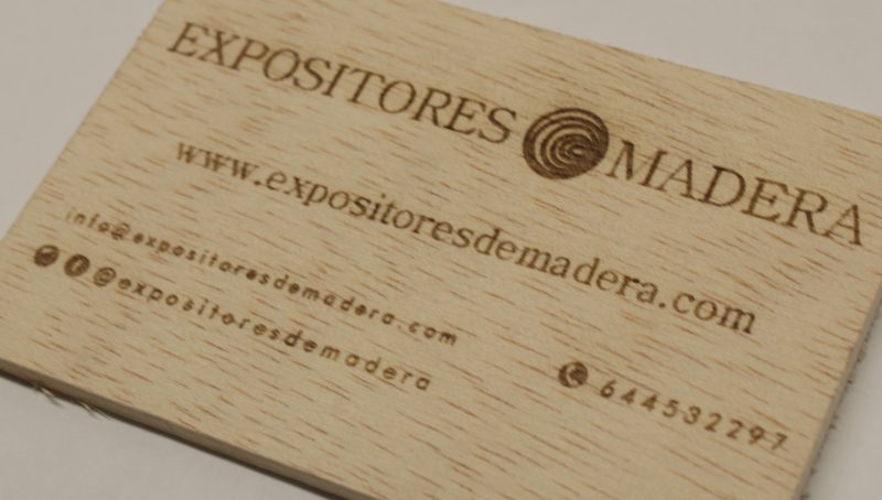 🥇Grabado láser madera - Expositores de Madera